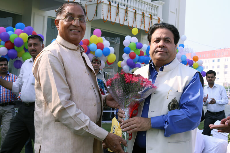 Shri Rajeev Shukla with Suresh Jain at TMU