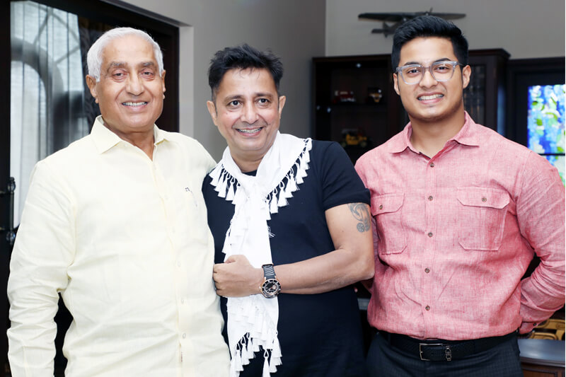 Sukhwinder Singh with Suresh Jain at TMU